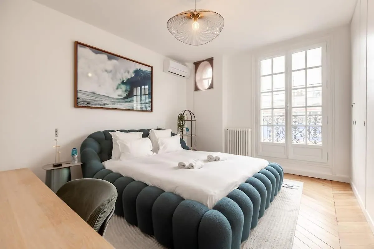 Keyz - Luxury 3 Bedrooms Near Champs Elysees Paryż 0*,  Francja